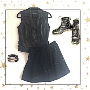 🖤 Black Flocked Velvet Skater Skirt size M 🖤